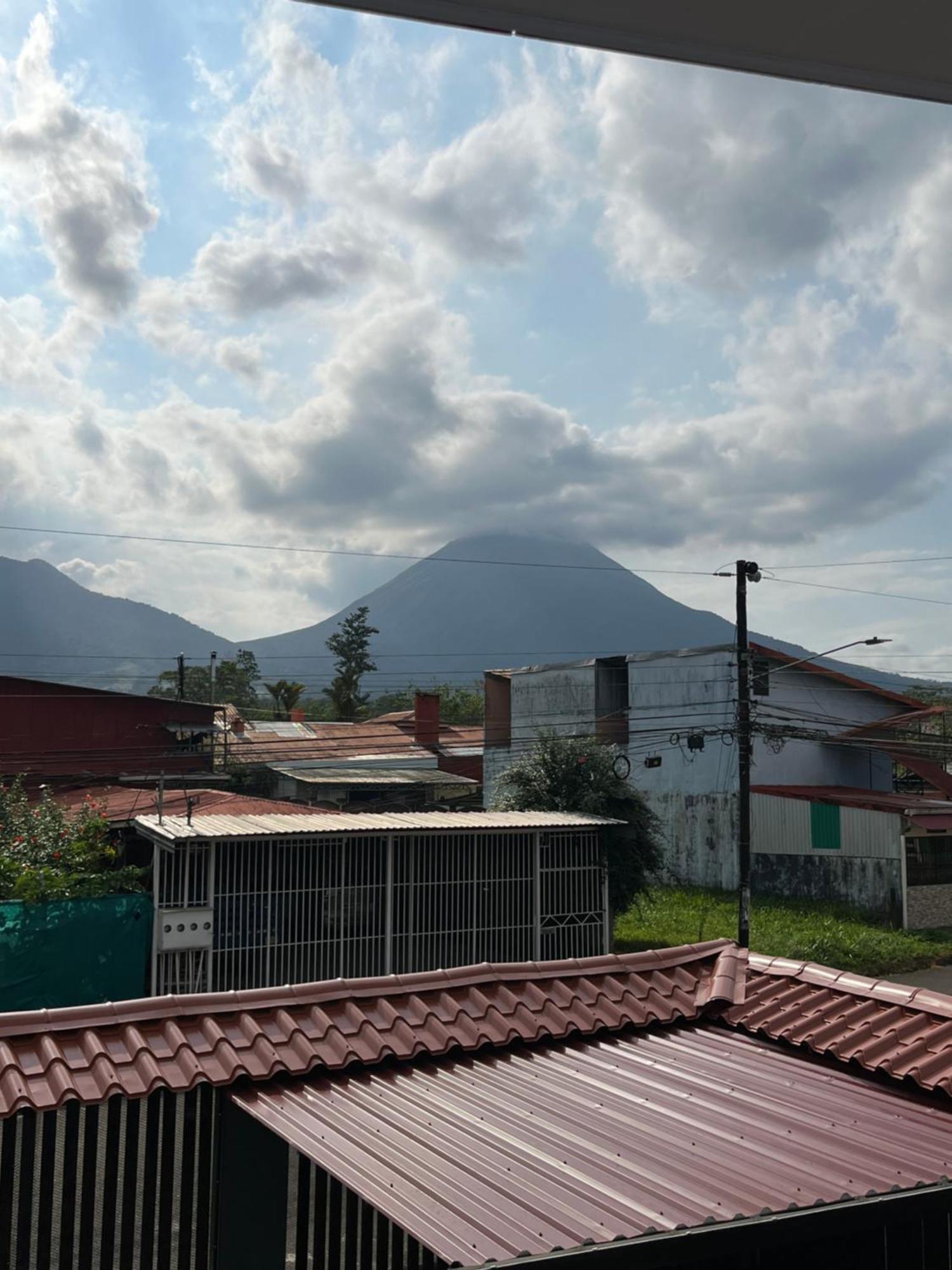 Alojamientos N&S La Fortuna المظهر الخارجي الصورة