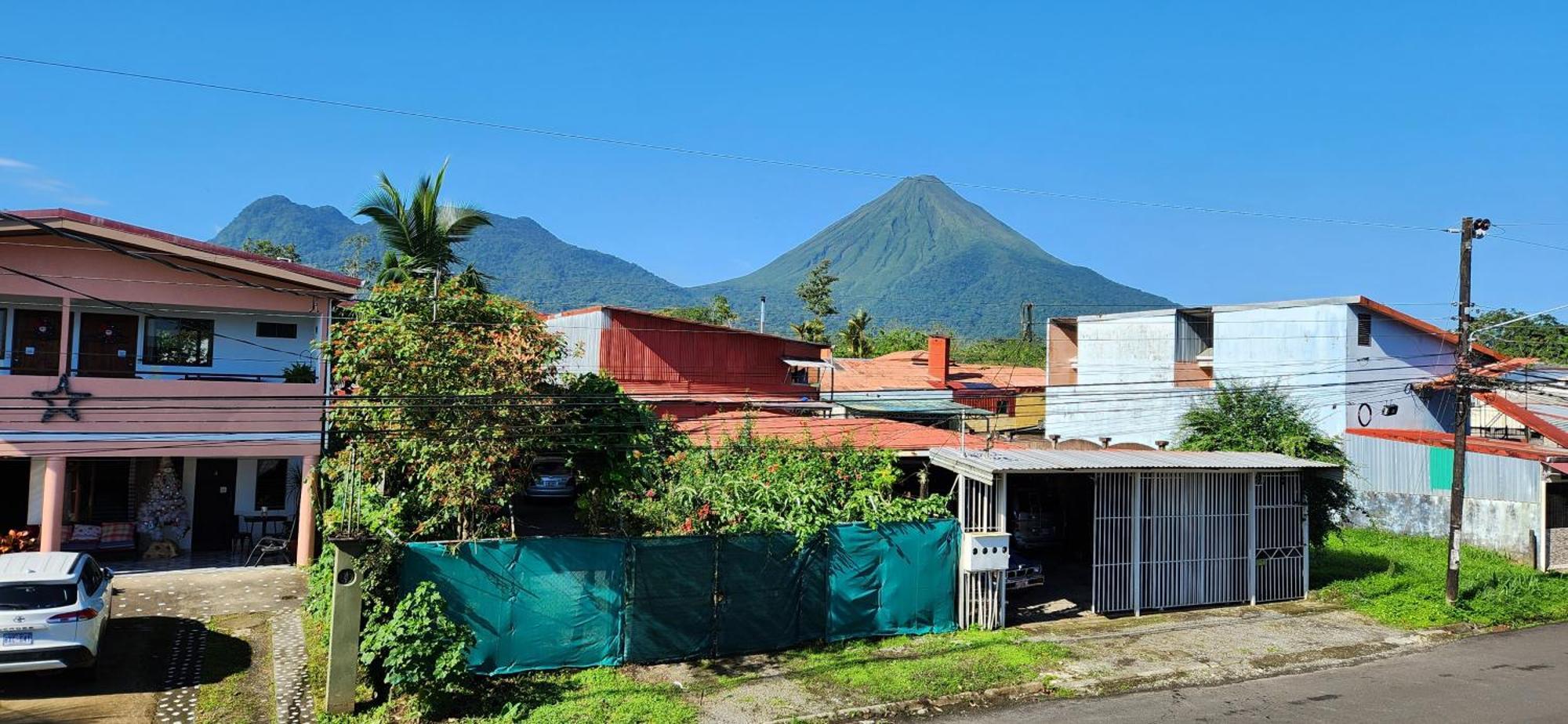 Alojamientos N&S La Fortuna المظهر الخارجي الصورة